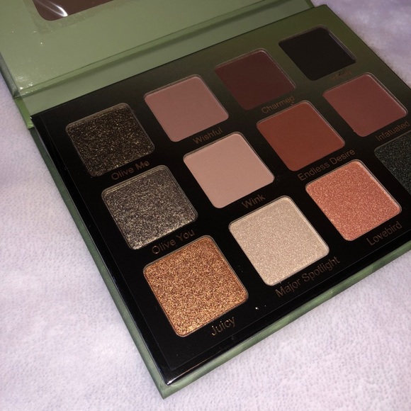 Violet Voss Olive You Forever Palette - Picture 8 of 16